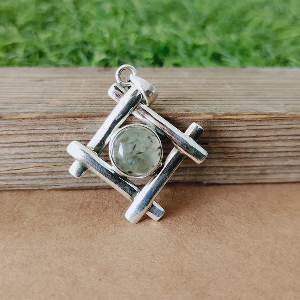 Silver_&_Green_Sterling_Silver_925_Premium_&_Elegant_Boho_Pendant_For_Girls_&_Women