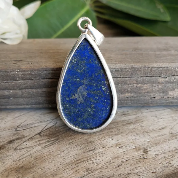 Silver_&_Blue_Sterling_Silver_925_Premium_&_Elegant_Boho_Pendant_For_Girls_&_Women