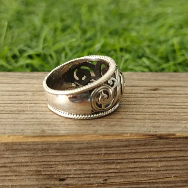 Silver_&_Silver_Sterling_Silver_925_Premium_&_Elegant_Handmade_Ring_For_Girls_&_Women