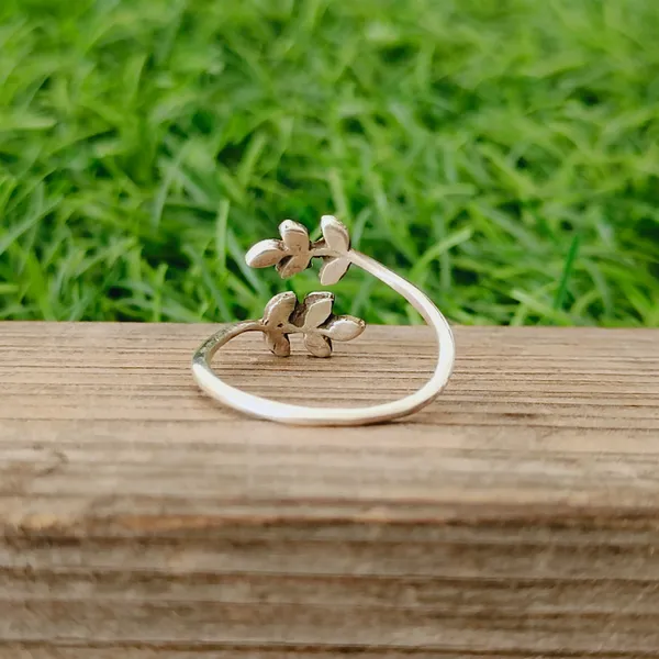 Silver_&_Silver_Sterling_Silver_925_Premium_&_Elegant_Boho_Ring_For_Girls_&_Women