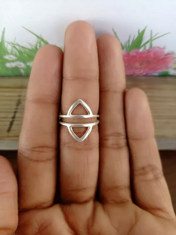 Silver_&_Silver_Sterling_Silver_925_Premium_&_Elegant_Boho_Ring_For_Girls_&_Women