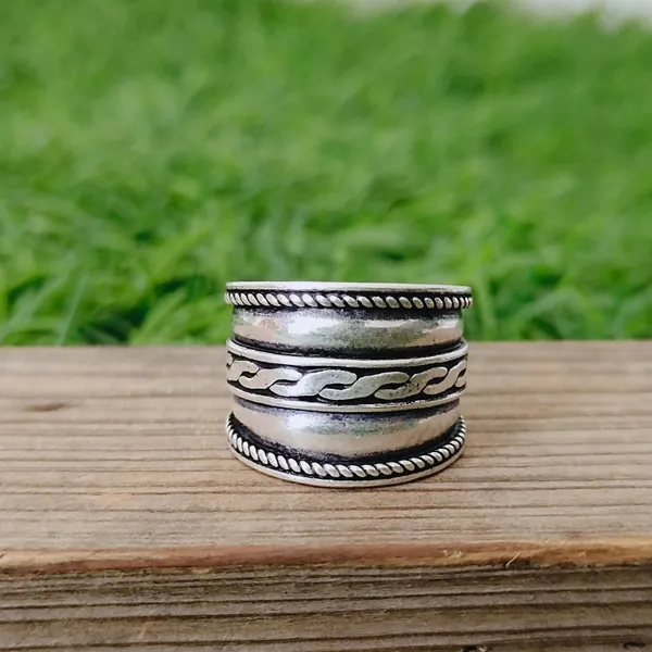Silver_&_Silver_Sterling_Silver_925_Premium_&_Elegant_Designer_Ring_For_Girls_&_Women