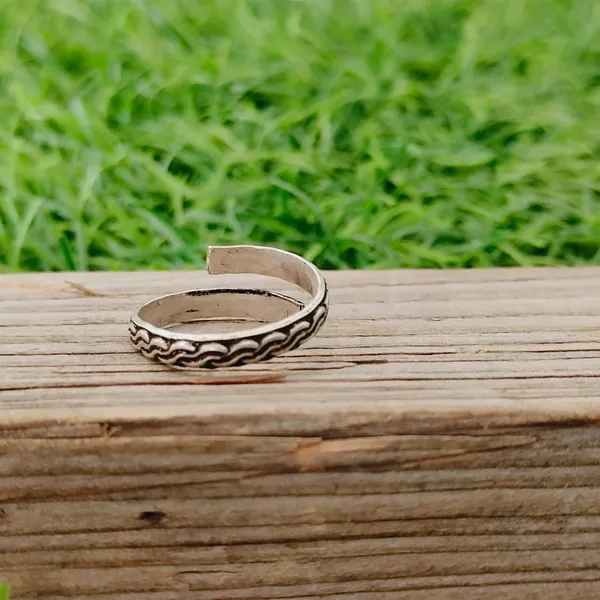Silver_Sterling_Silver_925_Premium_&_Elegant_Minimal_Ring_For_Girls_&_Women