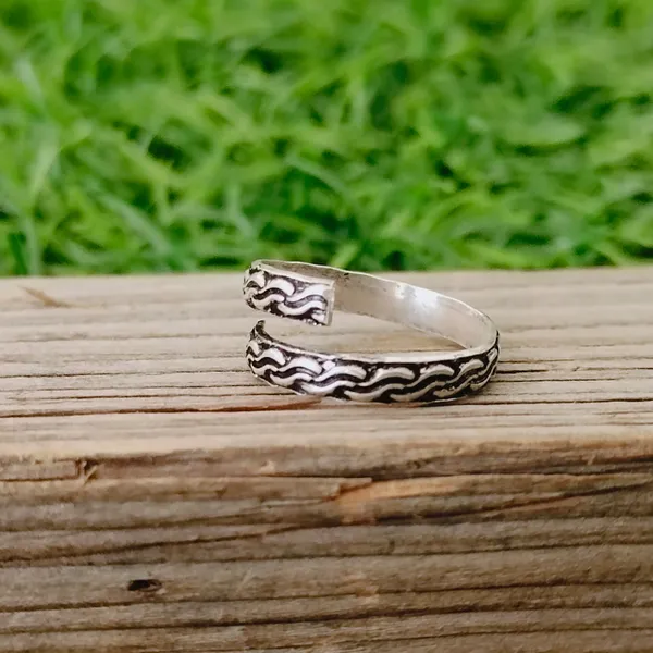 Silver_Sterling_Silver_925_Premium_&_Elegant_Minimal_Ring_For_Girls_&_Women