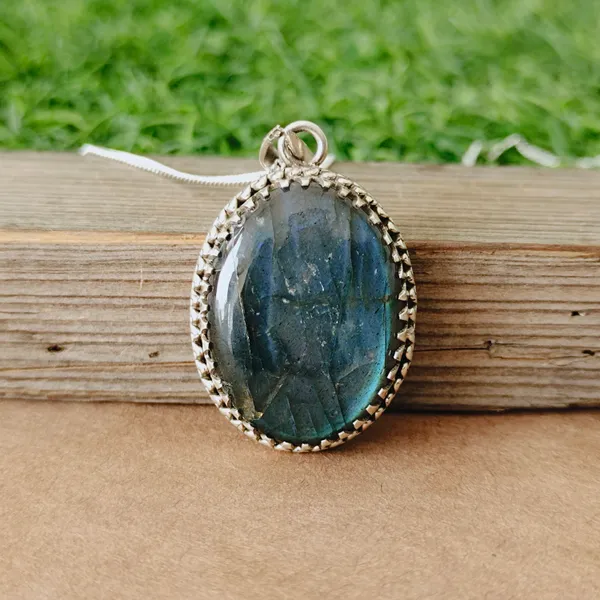 Silver_&_Grey_Sterling_Silver_925_Premium_&_Elegant_Boho_Pendant_For_Girls_&_Women
