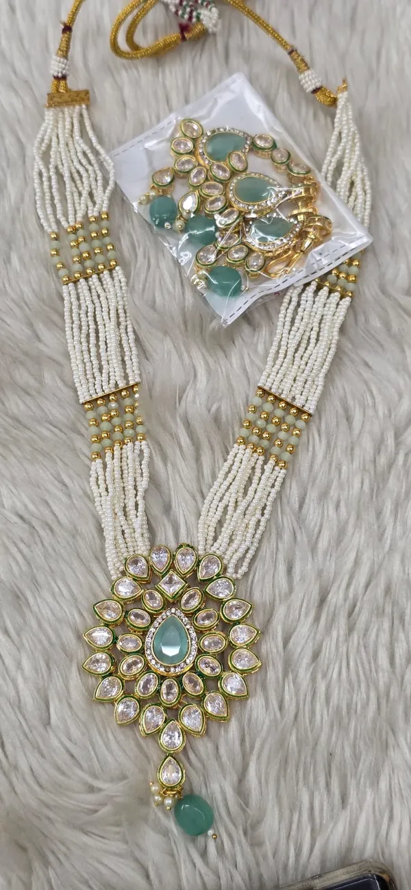 Multicolor_&_Golden_Brass_Premium_&_Elegant_Traditional_Kundan_Necklace_For_Women_&_Girls