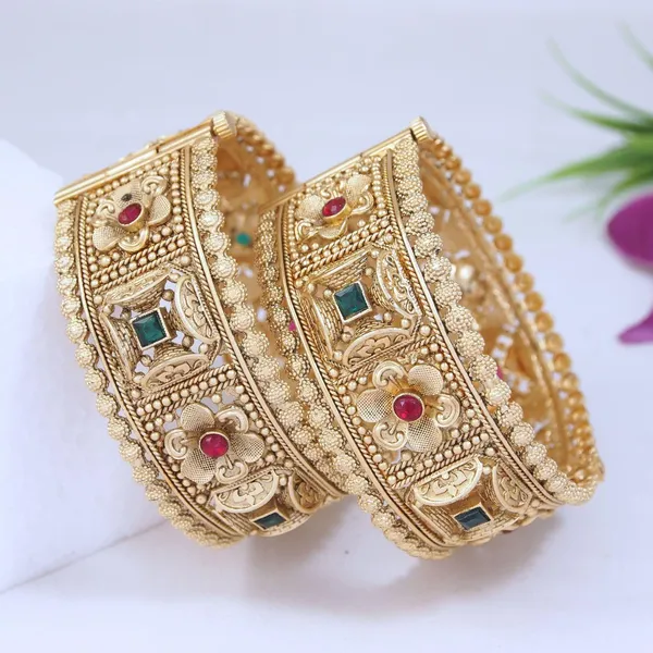 Multicolor_&_Golden_Brass_Premium_&_Elegant_Traditional_Kundan_Bangles_For_Women_&_Girls_(Set_Of_2)