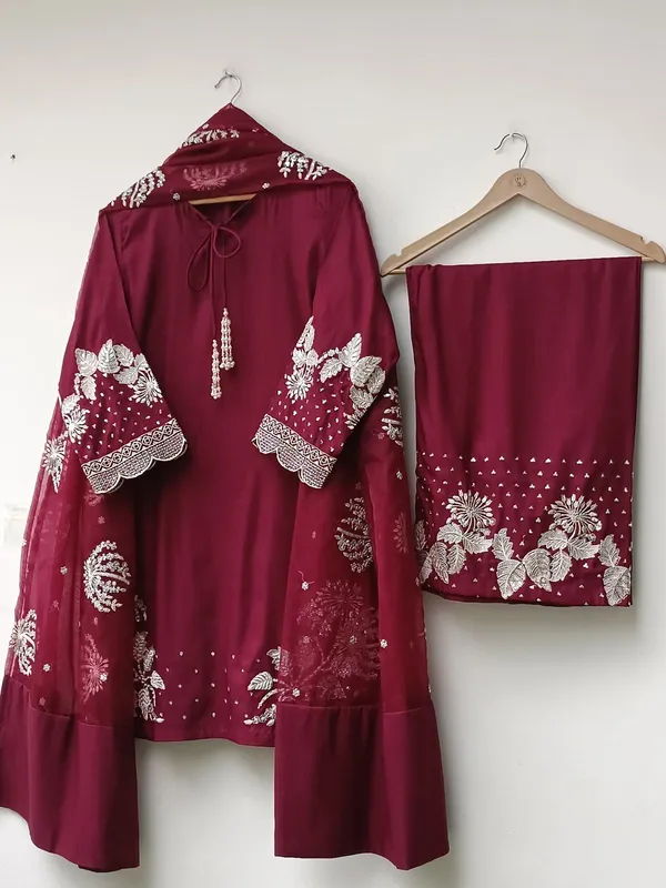Maroon_Crepe_Intricate_Sequin_Embroidery_Kurta_&_Palazzo_For_Women
