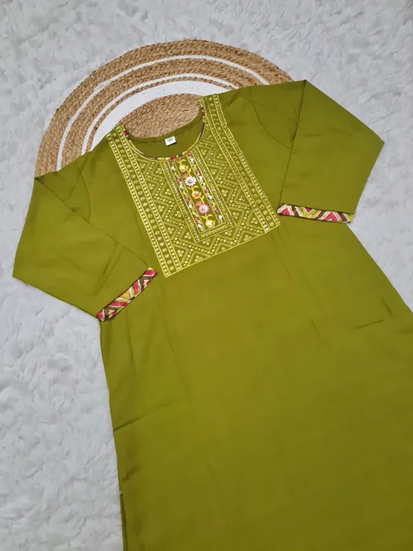 Lemon_Green_Muslin_Cotton_Heavy_Embroidered_Kurta_Pant_&_Dupatta_For_Women
