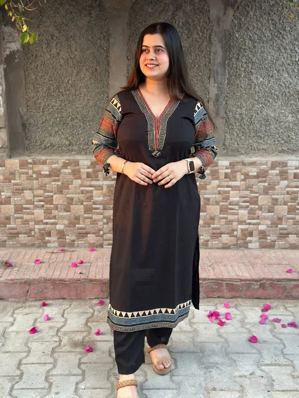 Black_Cotton_Printed_Sleeves_Neck_Work_Kurta_&_Pant_Set_For_Women_&_Girls