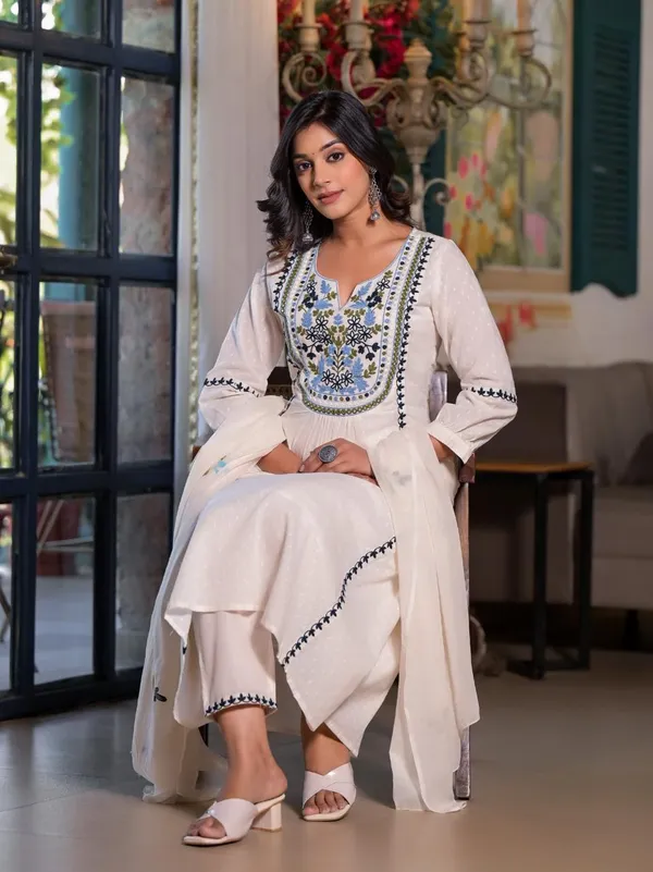 White_Aline_Cotton_Suit