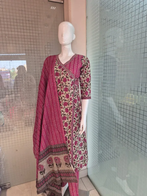 Pink_Flroal_Print_work_on_Cotton_Kurti_Set