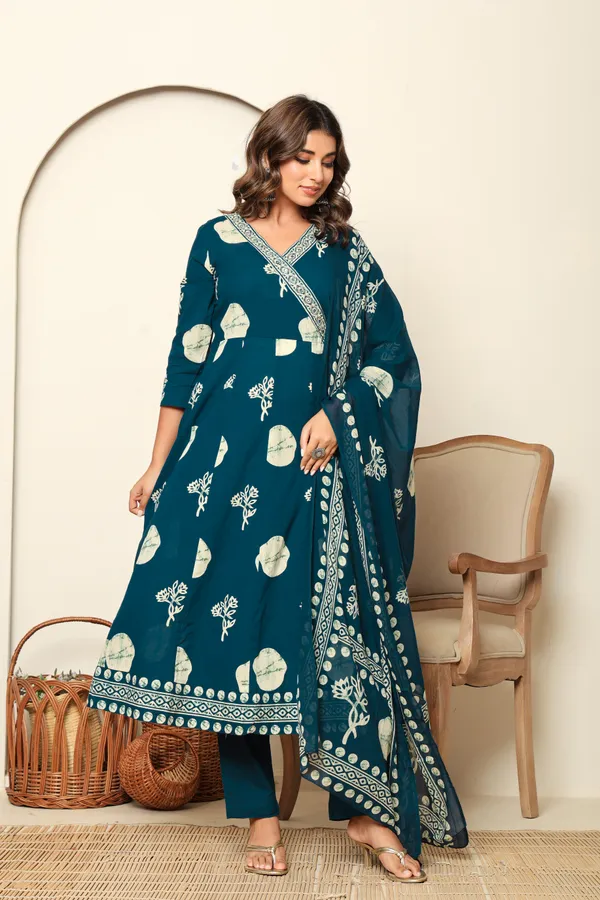Blue_Premium_Cotton_Kurti_Set_with_Leaf_work