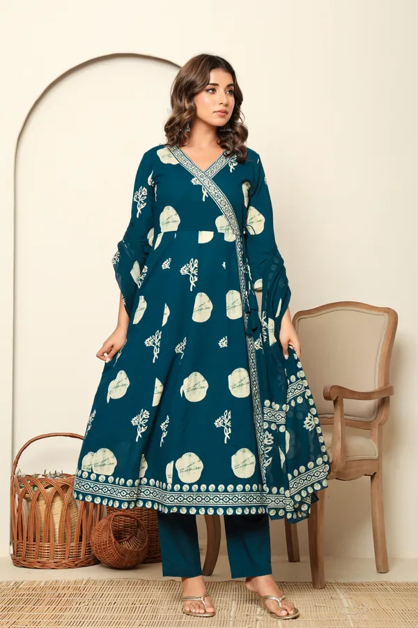 Blue_Premium_Cotton_Kurti_Set_with_Leaf_work