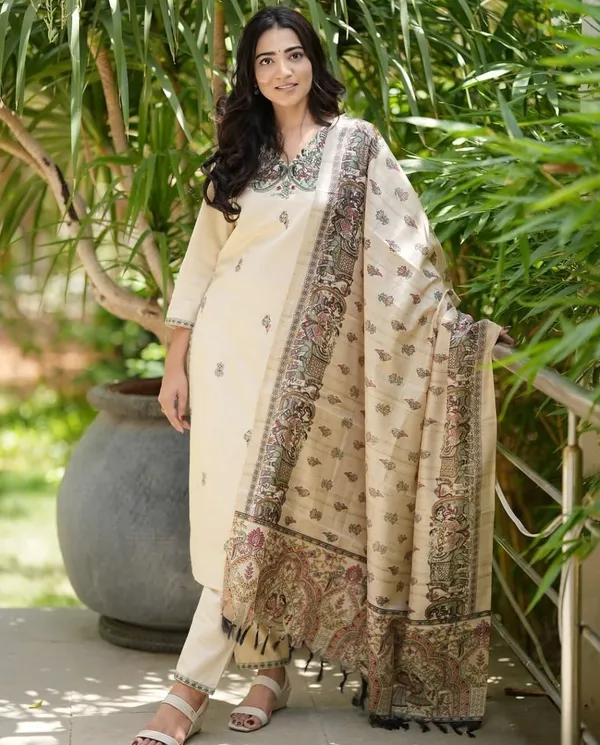 White_Cotton_Machine_Thread_Embroidery_Kurta_Pant_&_Dupatta_For_Women_&_Girls