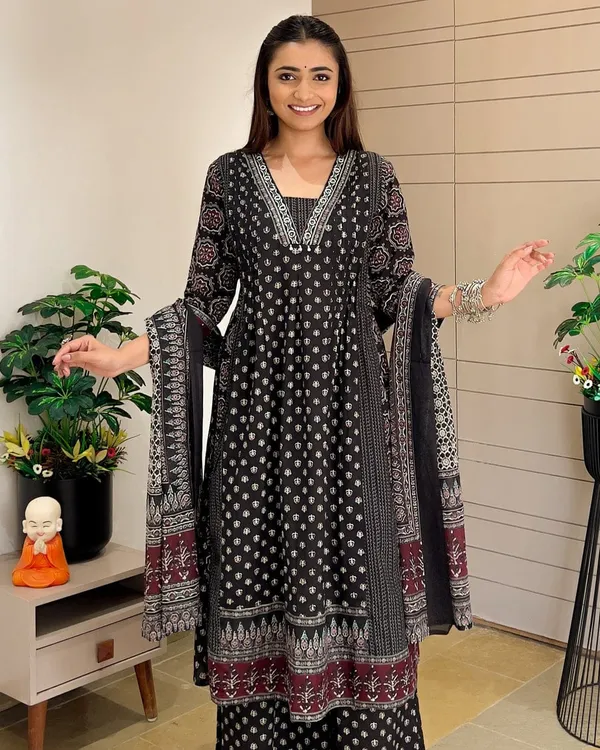 Black_Ajrakh_Taj_Cotton_Weaving_Mirror_Work_Kurta_Pant_&_Dupatta_For_Women