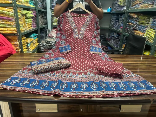 Maroon_Ajrakh_Taj_Cotton_Weaving_Mirror_Work_Kurta_Pant_&_Dupatta_For_Women