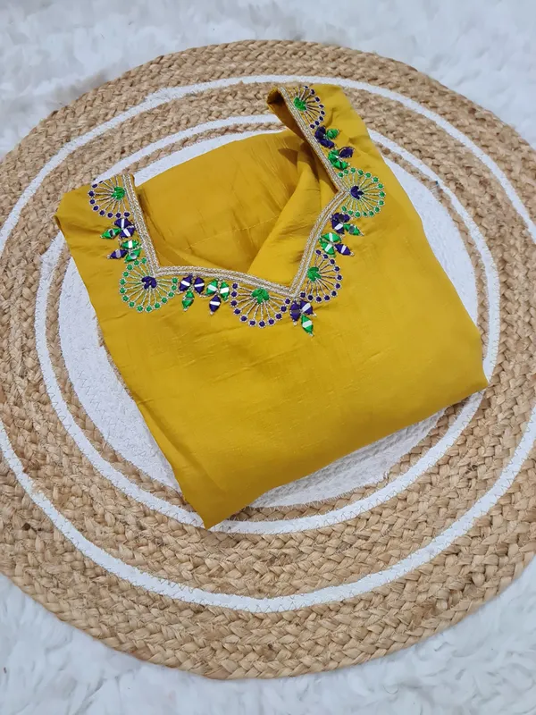 Lemon_Green_Chanderi_Silk_Embroiderd_Kurta_Pant_&_Dupatta_Set_For_Women