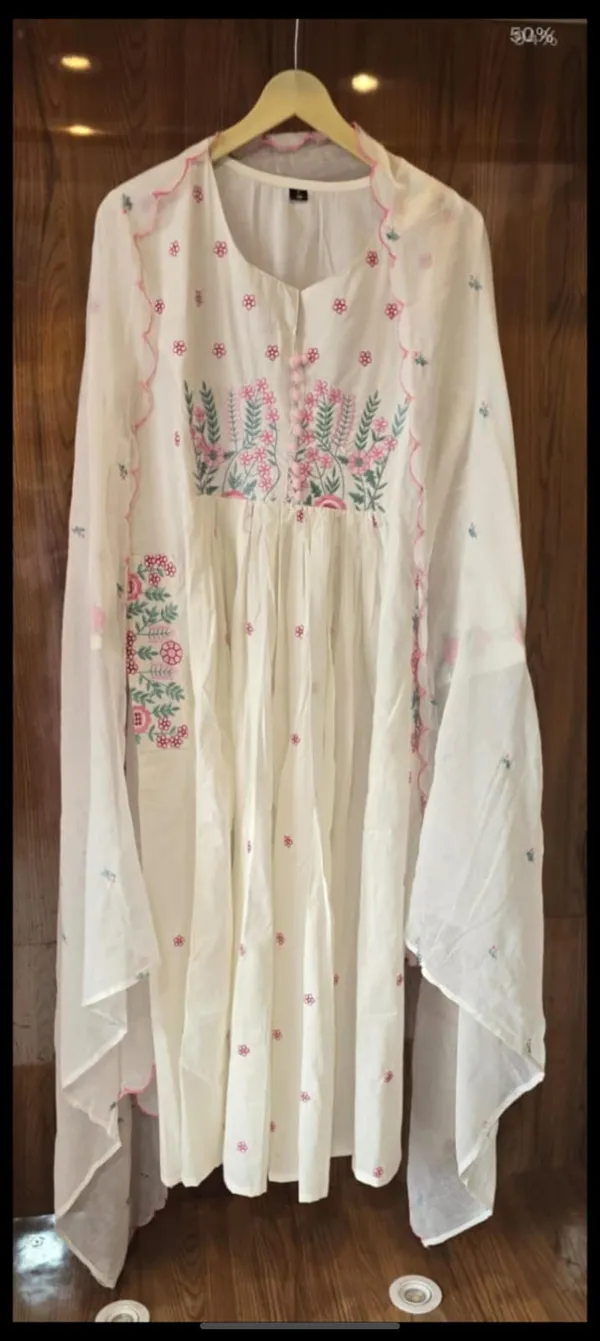 White_Cotton_Dying_Front_Embroidered_Kurta_Pant_&_Dupatta_For_Women