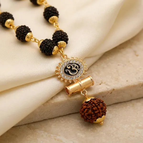 Religious_Jewelry_Om_Damru_Locket_With_Puchmukhi_Rudraksha_Mala_8mm_36beads