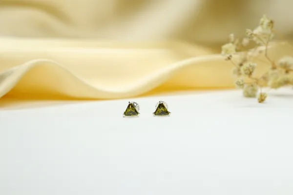 Olive_Green_Premium_Quality_Trillion_Studs
