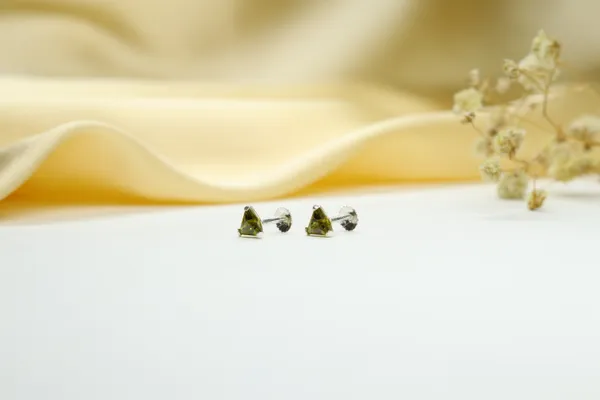 Olive_Green_Premium_Quality_Trillion_Studs