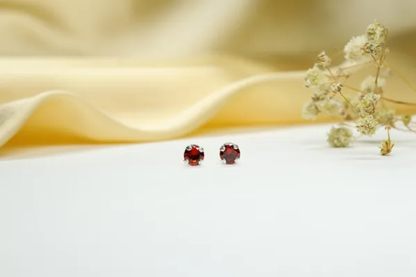 Crimson_Red_Premium_Quality_Crimson_Stud_Earrings