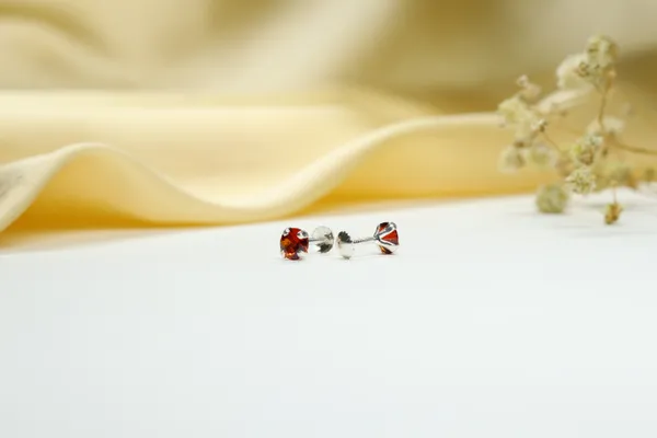 Crimson_Red_Premium_Quality_Crimson_Stud_Earrings