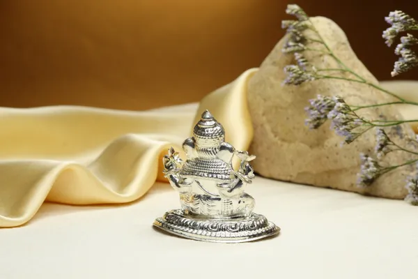 Silver_Premium_Quality_Lord_Ganesh_Idol_(Murti)