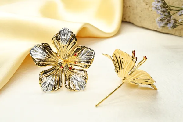 Silver_Premium_Quality_Pure_Gold_Polish_Flowers_For_God