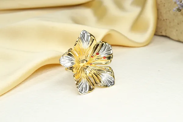 Silver_Premium_Quality_Pure_Gold_Polish_Flowers_For_God_(_01_Flower_)
