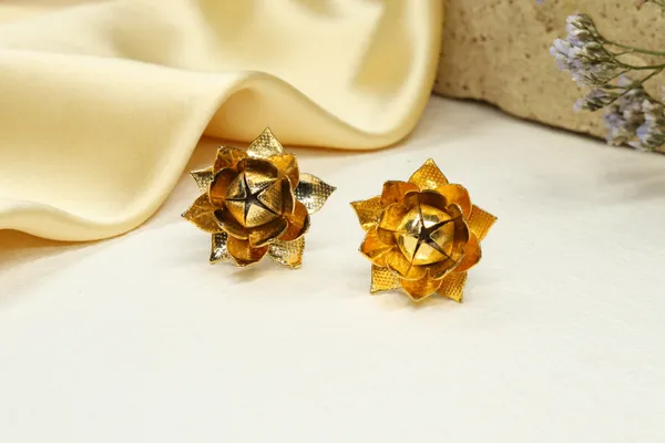 Silver_Premium_Quality_Pure_Gold_Polish_Kamal_Flowers_For_God