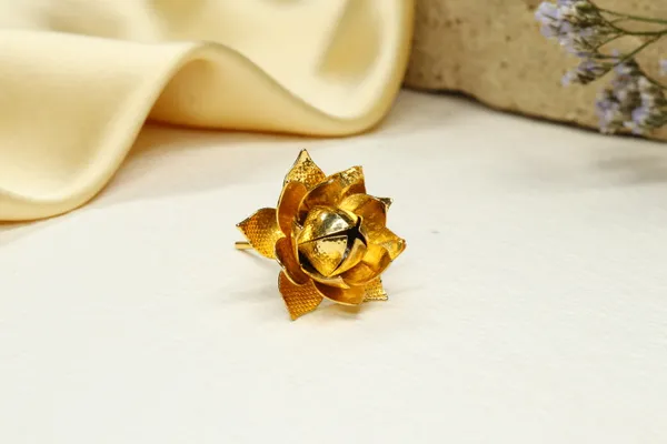 Silver_Premium_Quality_Pure_Gold_Polish_Kamal_Flowers_For_God