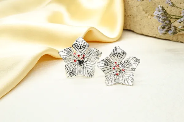 Silver_Premium_Quality_Pure_Jaswand_Flowers_For_Pooja