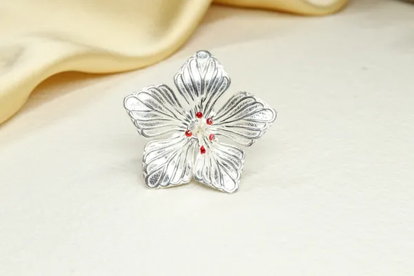 Silver_Premium_Quality_Pure_Jaswand_Flowers_For_Pooja