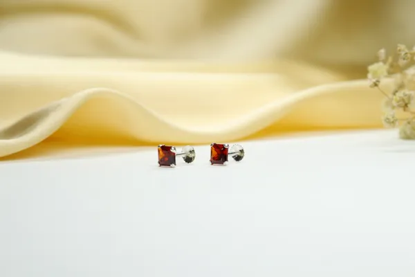 Red_Premium_Quality_Scarlet_Princess_Cut_Stud_Earrings