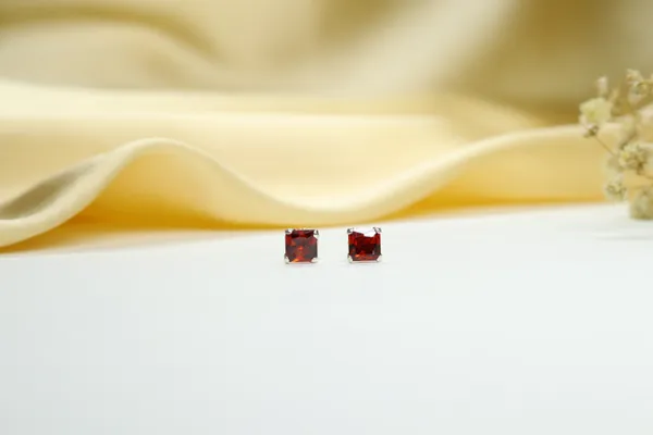 Red_Premium_Quality_Scarlet_Princess_Cut_Stud_Earrings