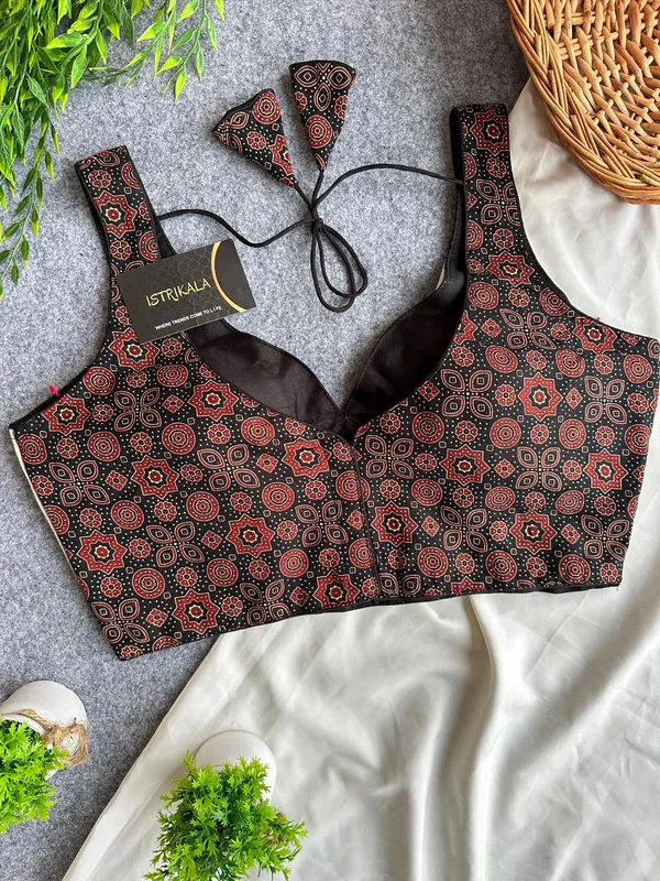 Ajrakh_Print_Padded_Designer_Blouse_with_Cowrie_&_Mirror_Work