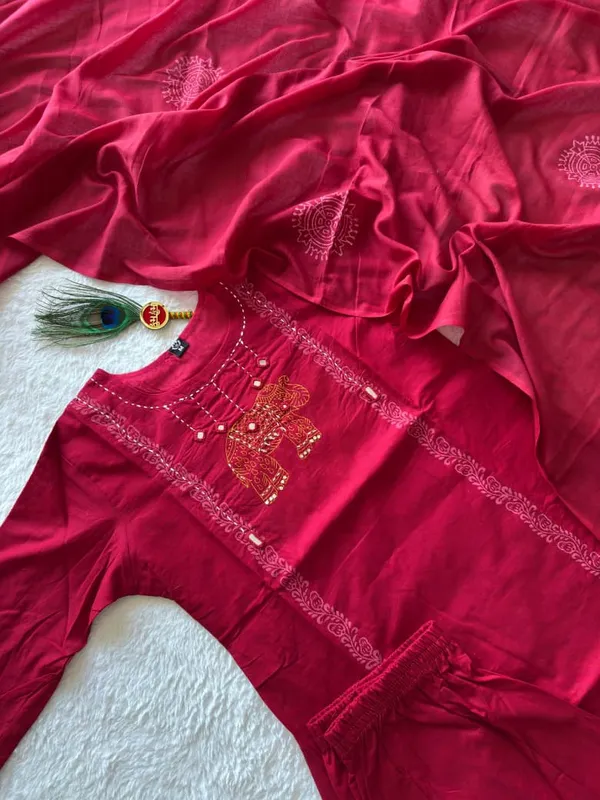 Cherry_Cotton_Kurta_Set_with_Elephant_Print,_Real_Mirror_Hand_Work_and_Block_Print_Mul_Cotton_Dupatta