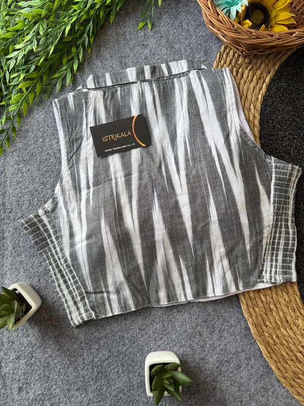Istrikala_Ikat_Collar_Smocked_Blouse