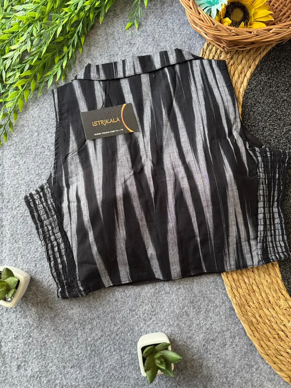 Istrikala_Ikat_Collar_Smocked_Blouse
