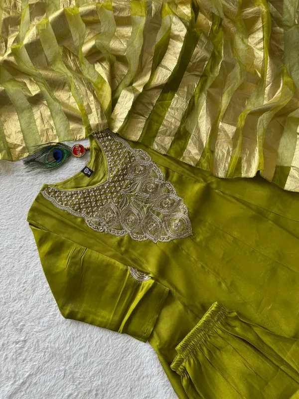 Istrikala_Parrot_Green_Premium_Glass_Roman_Silk_Beads_Embroidered_Kurta_Set_with_Organza_Zari_Patta_Dupatta