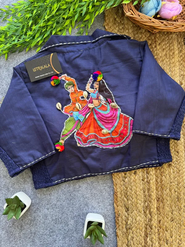 Diwali_Special_Garba_Couple_Appliqué_Crop_Blouse