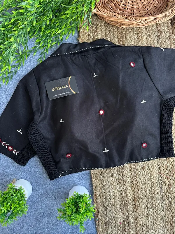 Diwali_Special_Hand_Embroidered_Mirror_Work_Crop_Blouse