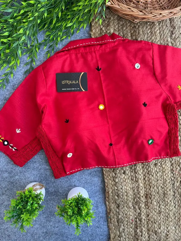 Diwali_Special_Hand_Embroidered_Mirror_Work_Crop_Blouse