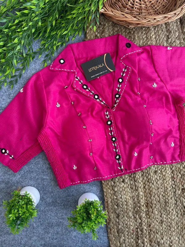 Diwali_Special_Hand_Embroidered_Mirror_Work_Crop_Blouse