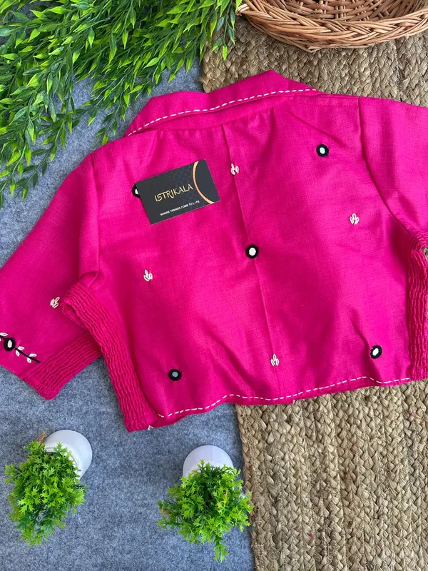 Diwali_Special_Hand_Embroidered_Mirror_Work_Crop_Blouse