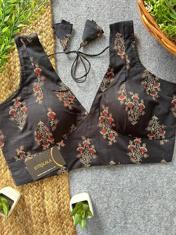 Traditional_Floral_Print_Blouse