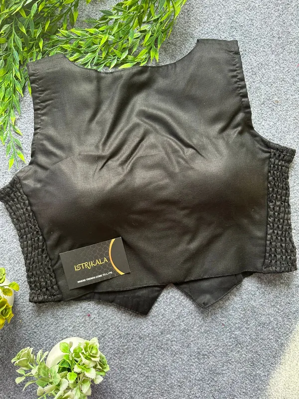 Women’s_Pure_Cotton_Stretchable_Saree_Blouse_|_Front_Open_Designer_Blouse_(Free_Size_34–40)