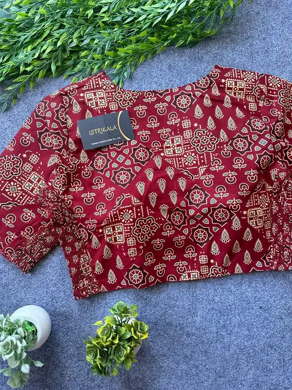 Cotton_Printed_Stretchable_Saree_Blouse_for_Women